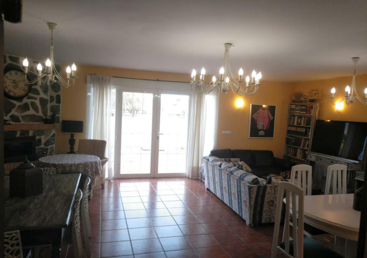 فيلا Tiara Vacaciones Nava de la Asuncion المظهر الخارجي الصورة