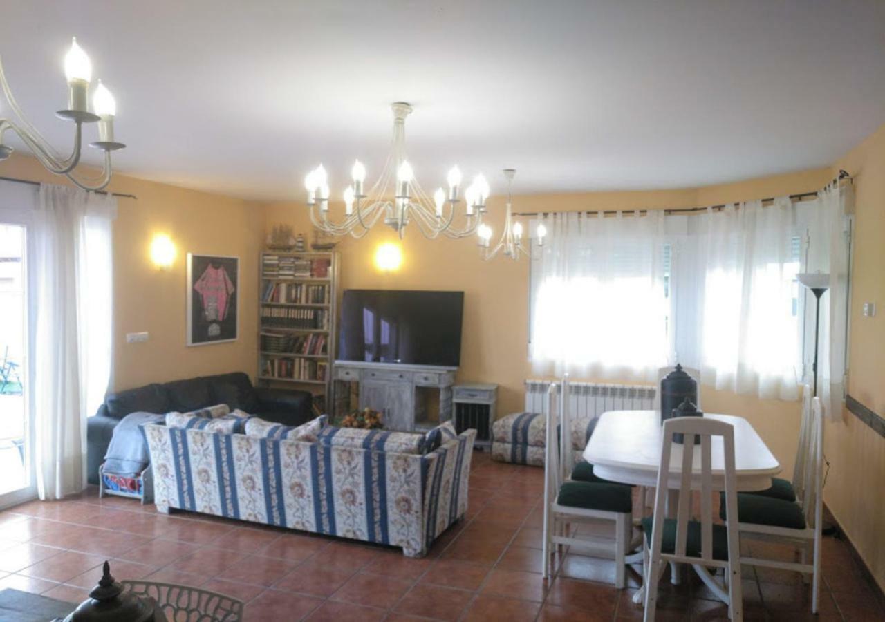 فيلا Tiara Vacaciones Nava de la Asuncion المظهر الخارجي الصورة